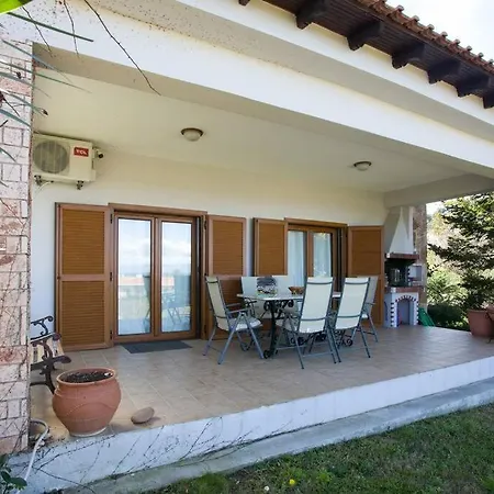 Privately Gated Garden Sea View Дом отдыха *