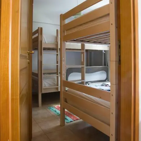 Privately Gated Garden Sea View 度假居 克里皮吉