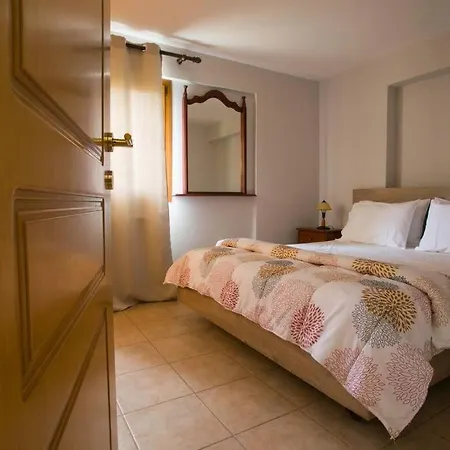 Privately Gated Garden Sea View *