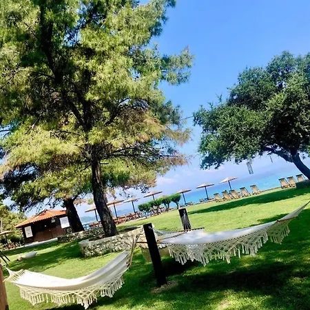 Privately Gated Garden Sea View *