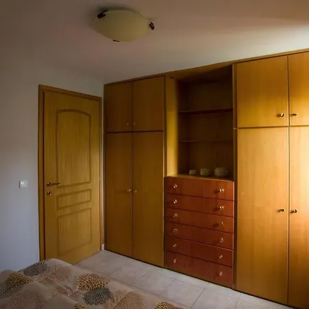 度假居 Privately Gated Garden Sea View